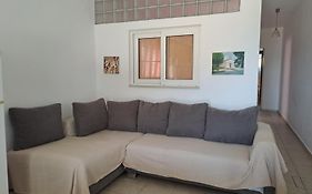 Flisvos Apartments